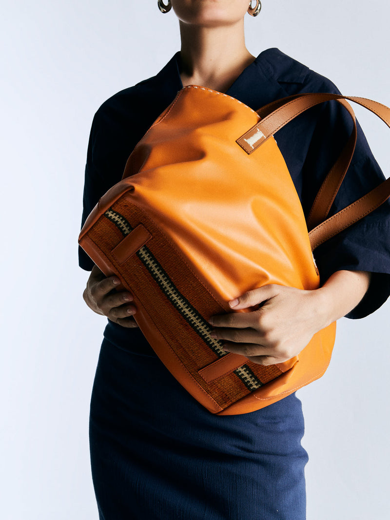 Jazmine / Orange Leather